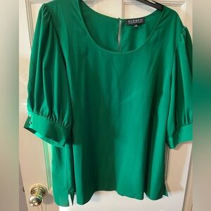EUC Eloquii Kelly green scoop neck blouse with puff sleeves, sz. 24